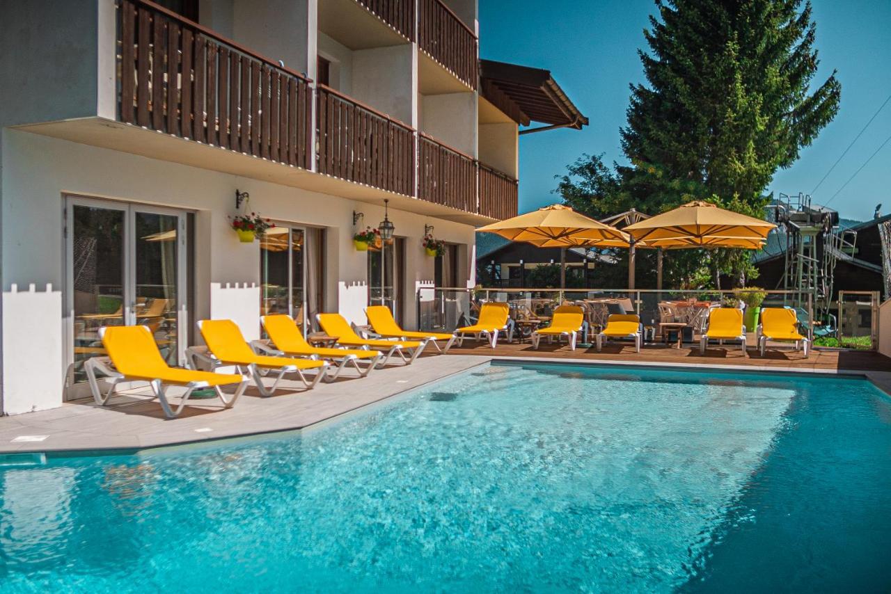 Hotel Le Christania Bellevaux Екстериор снимка