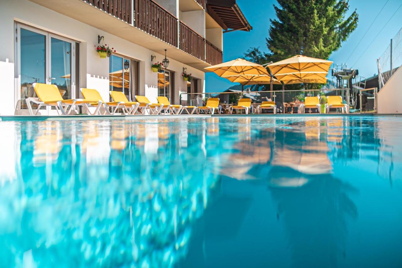 Hotel Le Christania Bellevaux Екстериор снимка