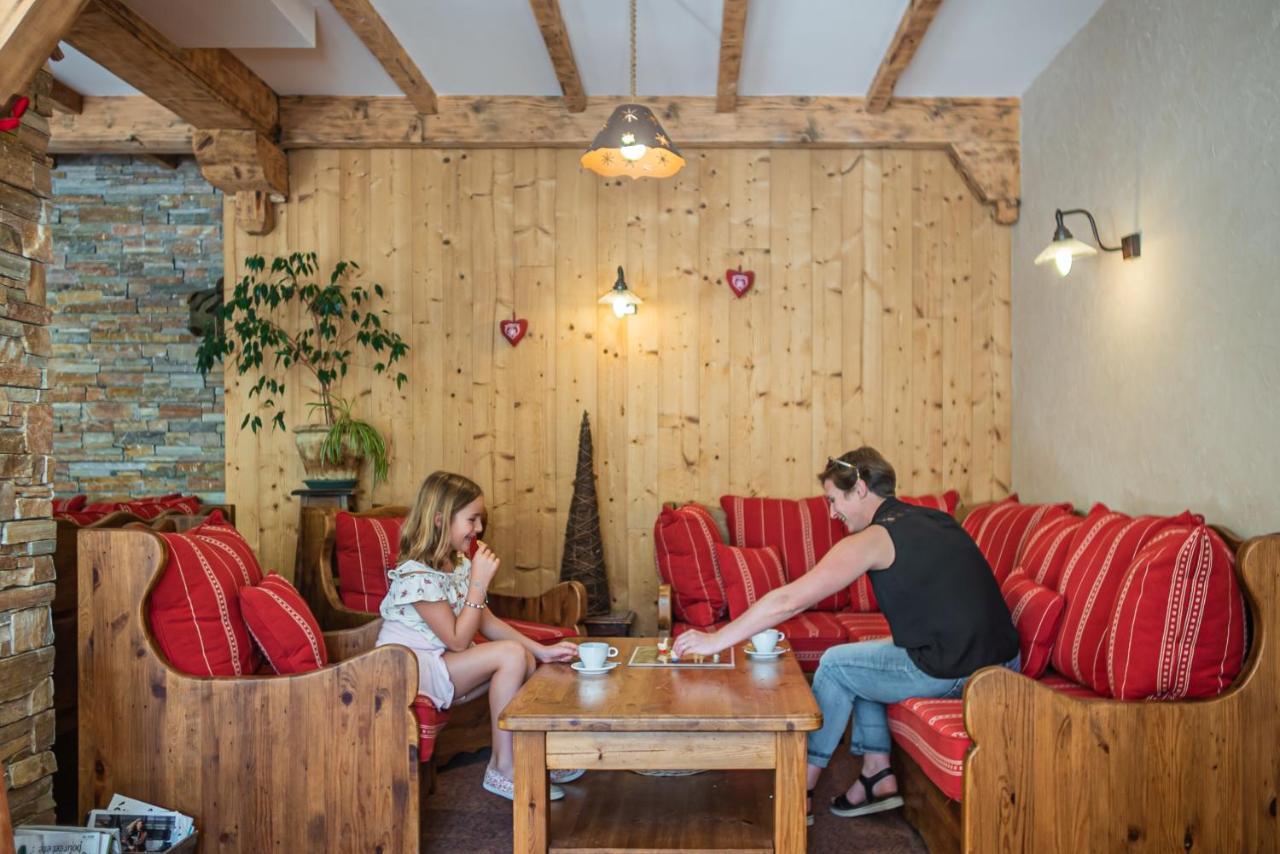 Hotel Le Christania Bellevaux Екстериор снимка